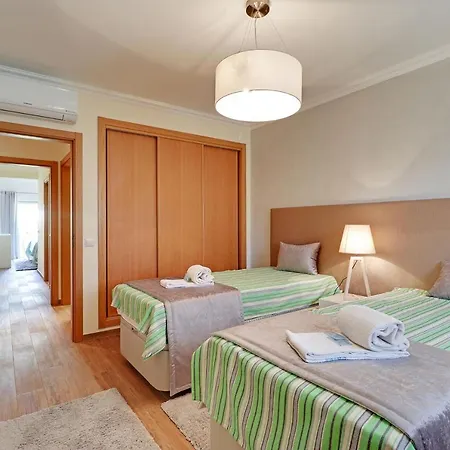 Apartment Paradise With Pool By Homing