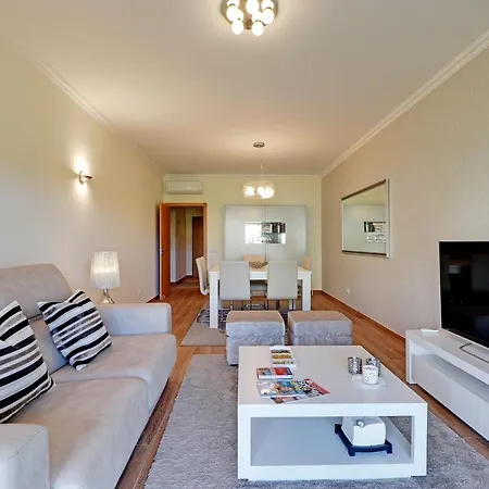 Appartement Paradise With Pool By Homing